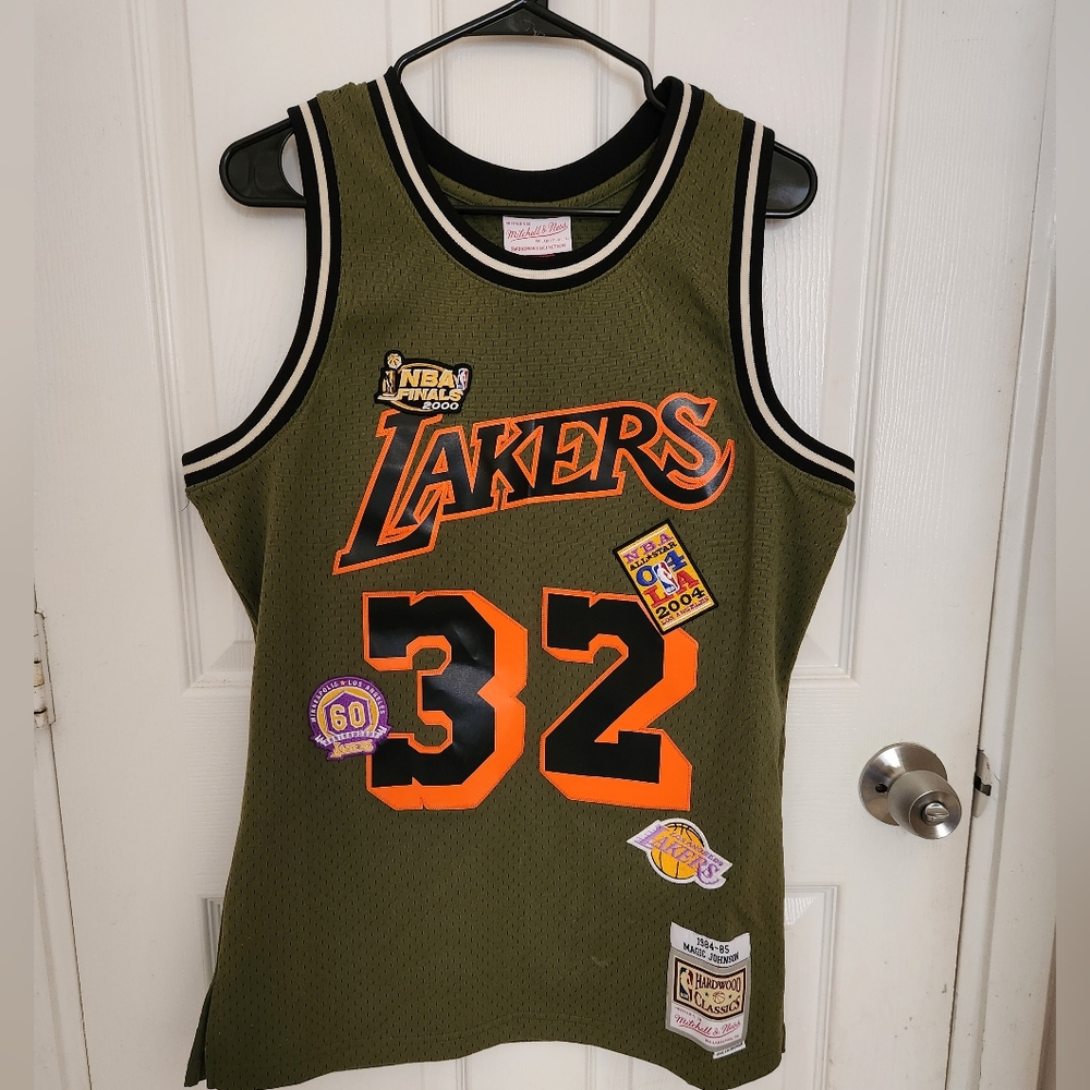 Mitchell & Ness Lakers Magic Johnson Jersey size Men's Medium